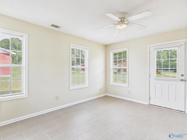 Building Photo - 9234 Segers Rd