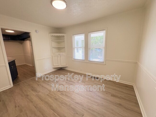 Building Photo - 5244 Winburn Ave