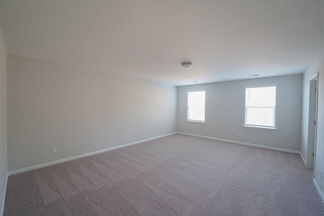 Building Photo - Available Soon!