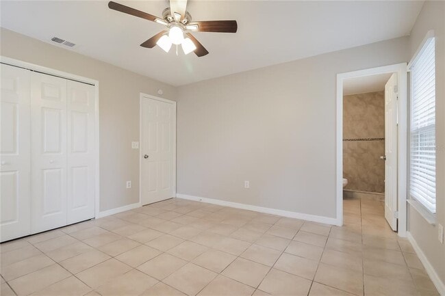 Building Photo - 5353 Pale Horse Dr