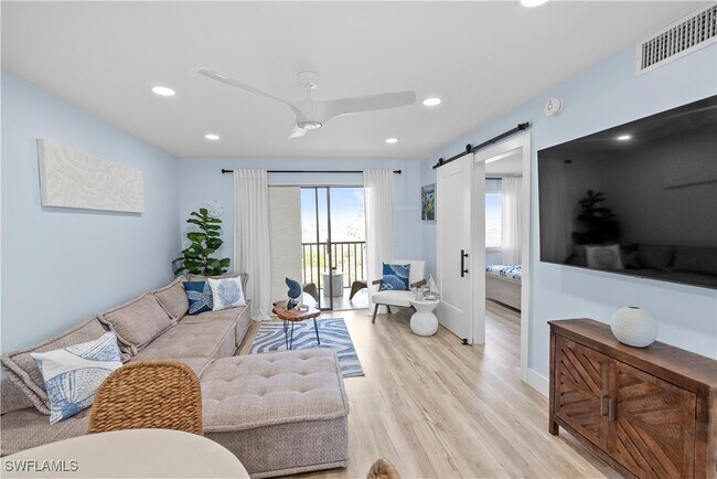 Building Photo - 22652 Island Pines Way