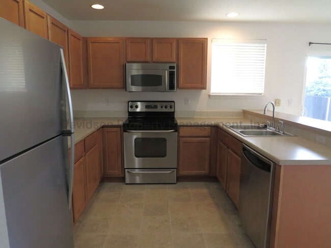 Building Photo - 7629 Autumn Knoll Dr