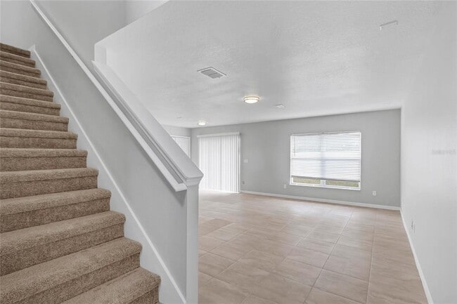 Building Photo - 2040 Portcastle Cir