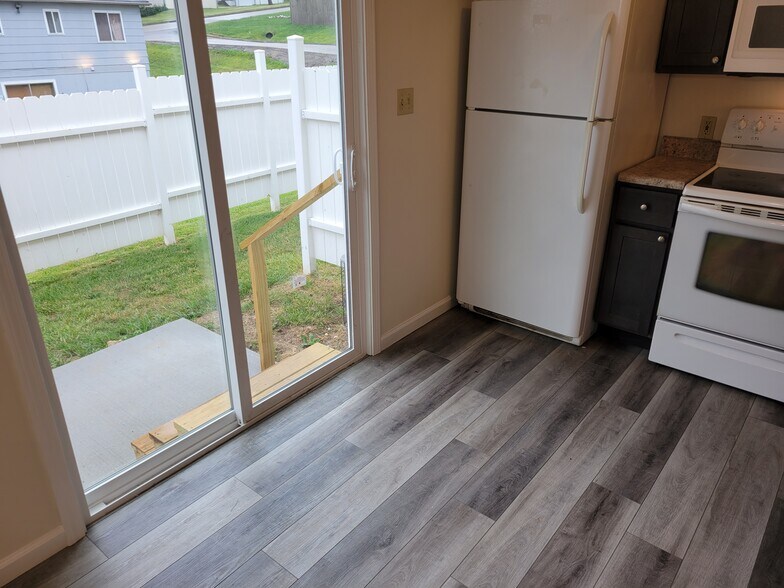 Building Photo - 21 Country Elm Mnr