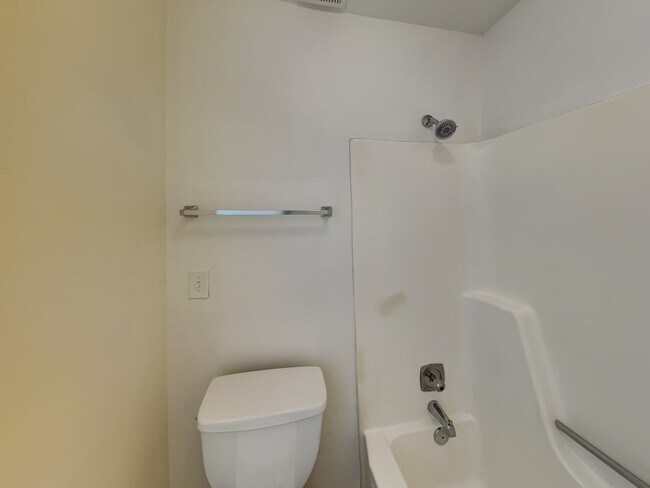 Building Photo - 17019 Artwood Ln