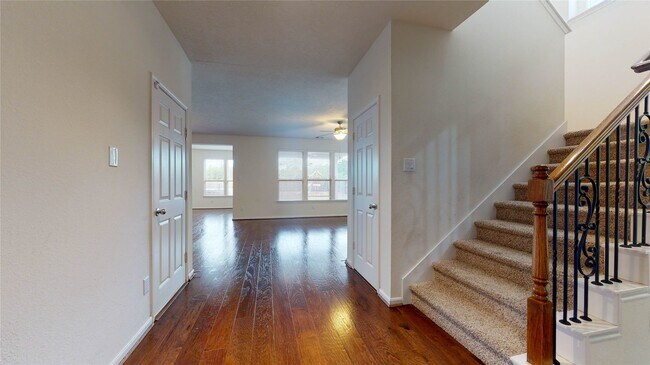 Building Photo - 28635 Cranford Sage Ln