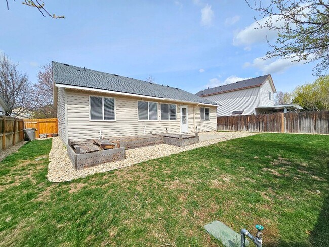 Building Photo - 13307 W Satinleaf Dr