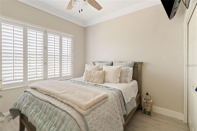 Building Photo - 7242 Hamilton Rd