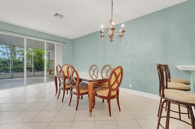 Building Photo - 10120 Boca Palm Dr