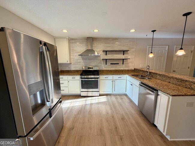 Building Photo - 344 McKibben Dr