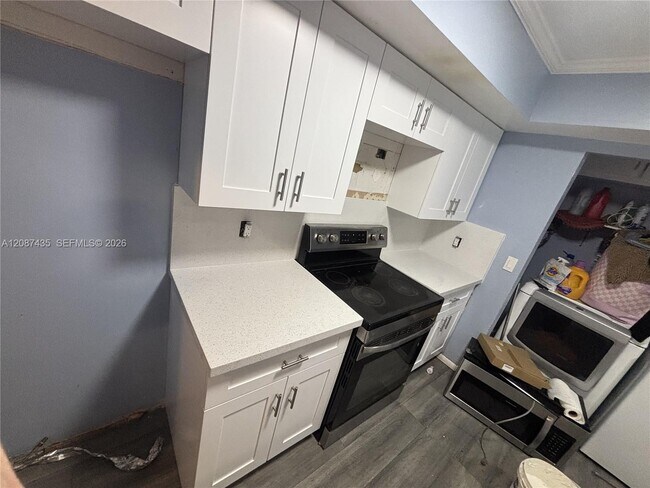 Building Photo - 1336 SW 75th Ave