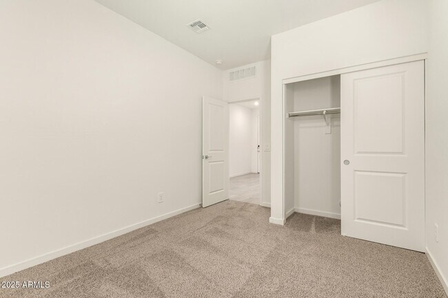Building Photo - 3732 S 87th Dr
