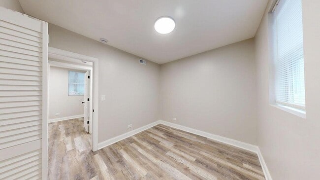 Building Photo - 1379 Roosevelt Pl