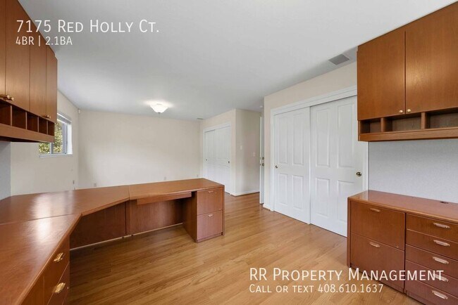 Building Photo - 7175 Red Holly Ct