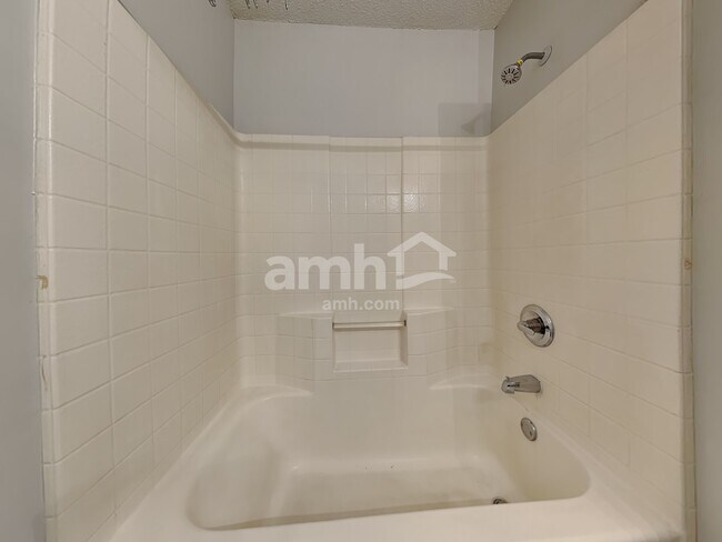 Building Photo - 20 Longleaf Cir