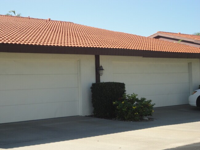 Building Photo - Nokomis/Osprey Area -- Close to beautiful ...