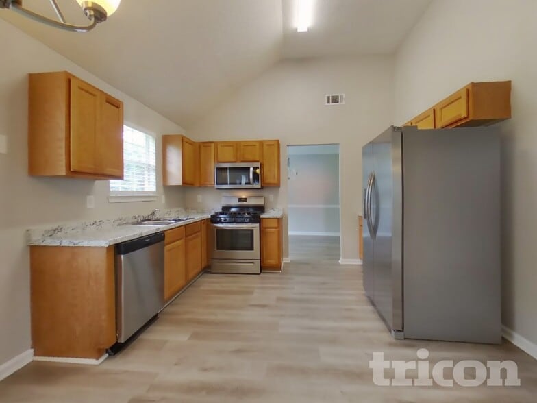 Building Photo - 816 Marcus Ln