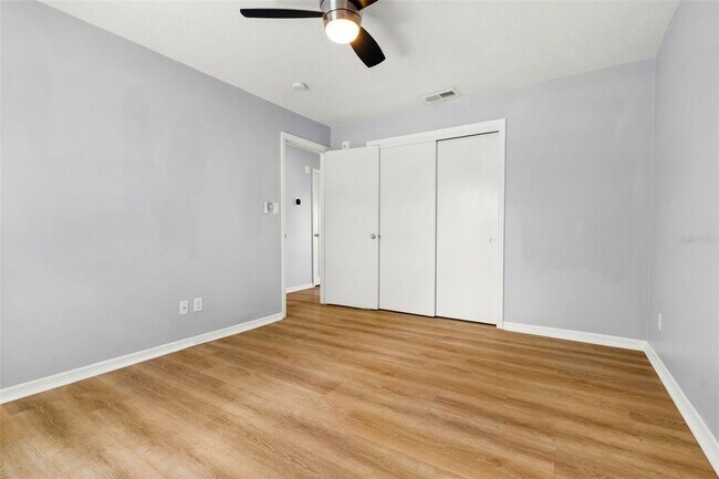 Building Photo - 5052 Starfish Dr SE