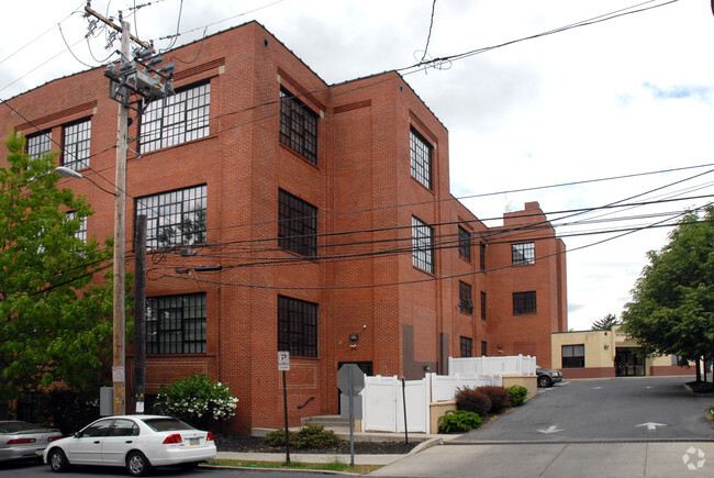Building Photo - General Cigar Apartments