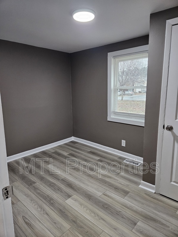 Building Photo - 6521 Rumple Rd