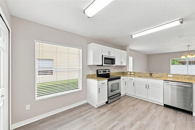 Building Photo - 516 Bella Rosa Cir