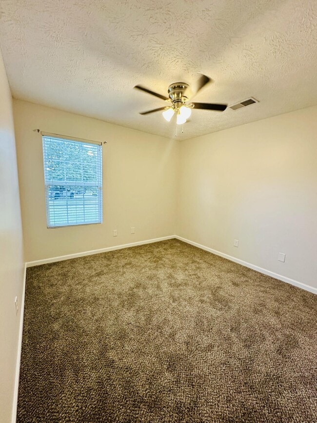 Building Photo - 2064 Coriander Ln