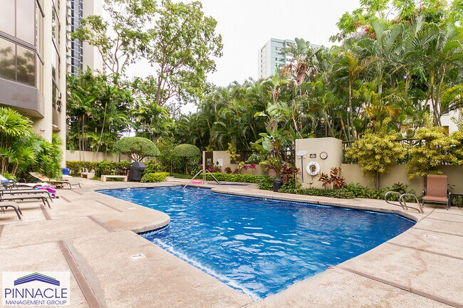 Building Photo - 60 N Beretania St