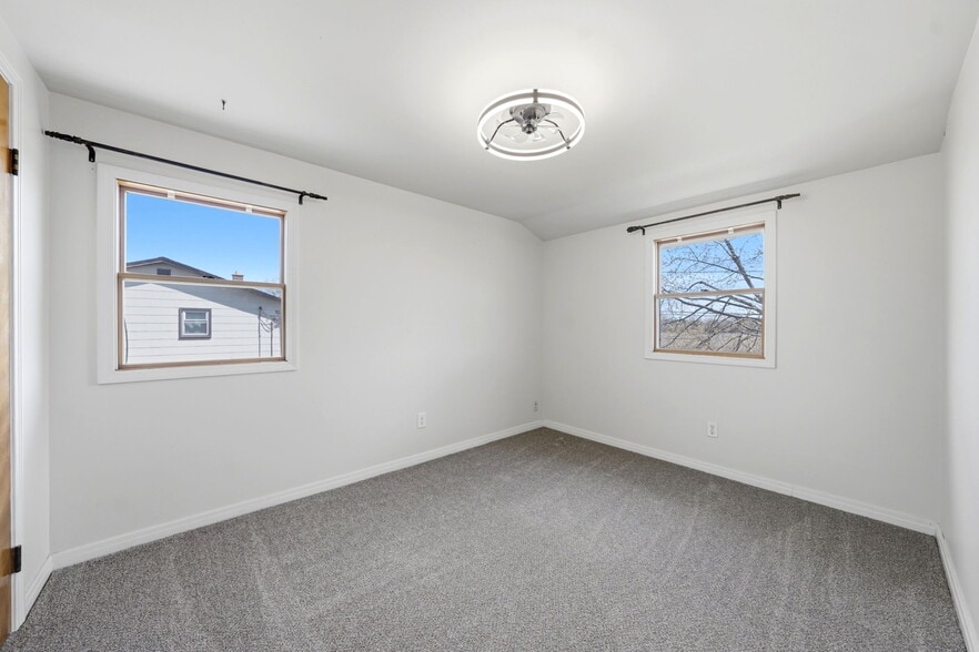 Building Photo - 6632 Errick Rd