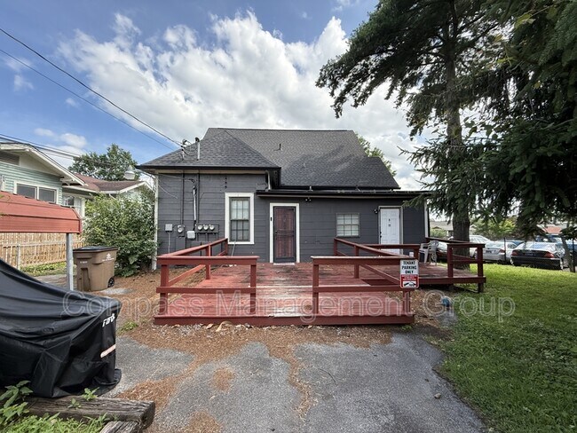 Building Photo - 1619 Washington Ave