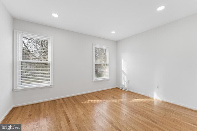 Building Photo - 2302 Tanglevale Dr