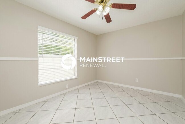 Building Photo - 3 Bedroom Pet-Friendly Home in Brandon, FL with Main Street Renewal