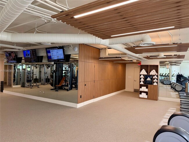 Building Photo - 400 Alton Rd