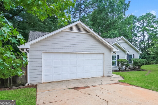 Building Photo - 420 Rosehill Dr