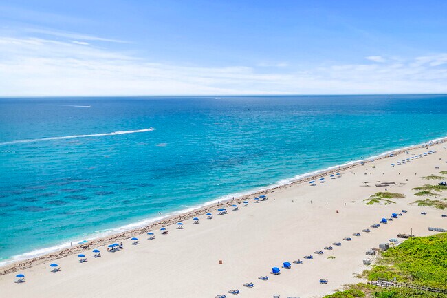 Building Photo - 3100 N Ocean Dr