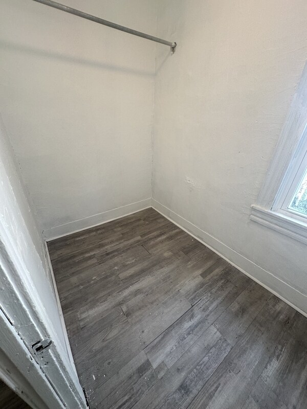 Building Photo - 2180 W 83rd St