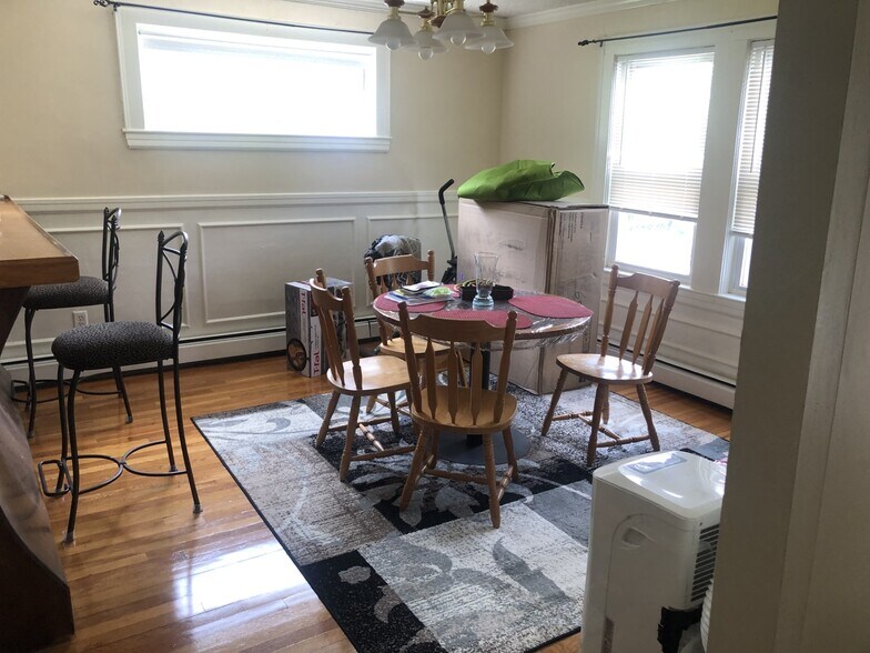 Building Photo - 29 Lynde St