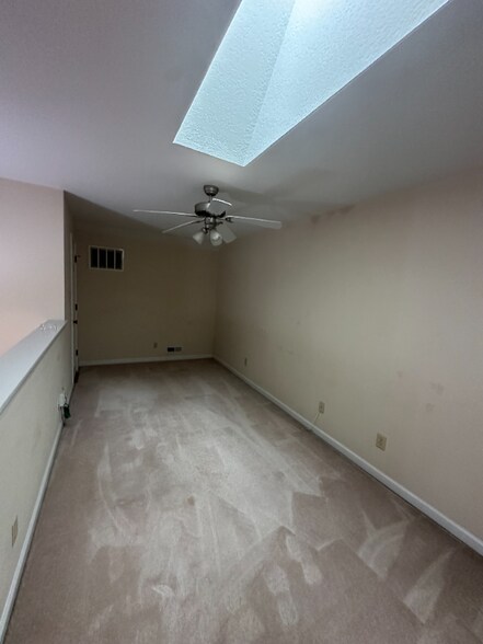 Building Photo - 568 Brookshire Way