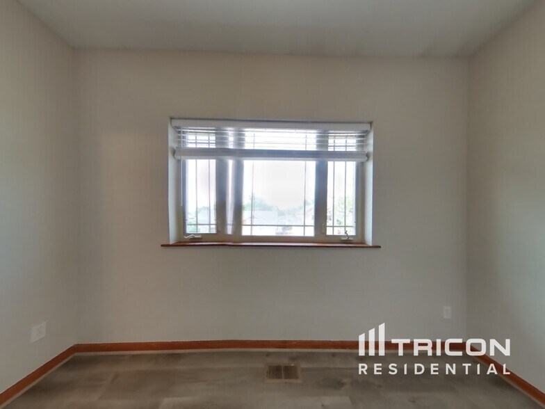 Building Photo - 318 Brophy Ct