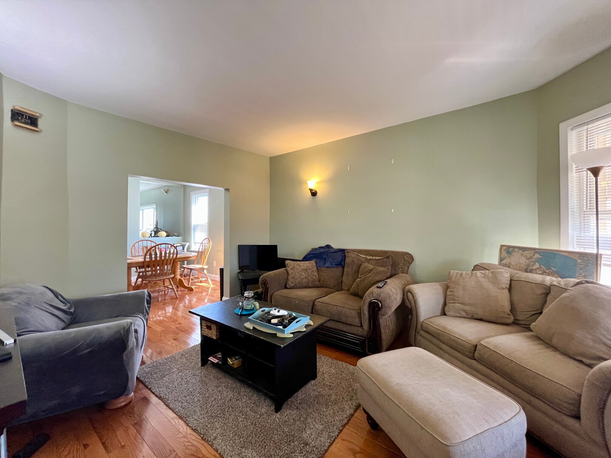 Building Photo - 45 Martin St