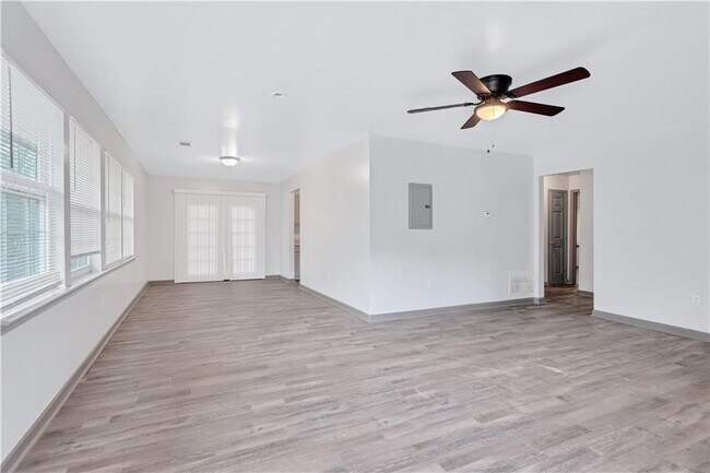 Building Photo - 968 Sexton Dr