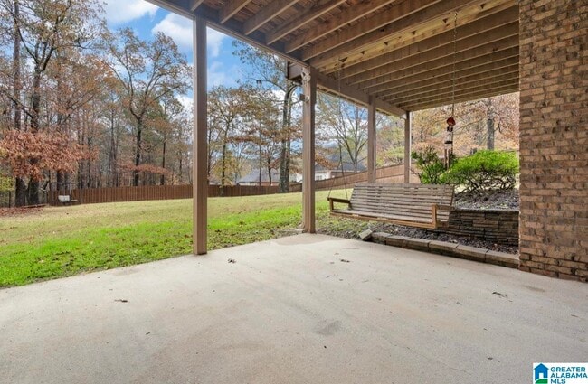 Building Photo - 504 Rolling Hills Dr
