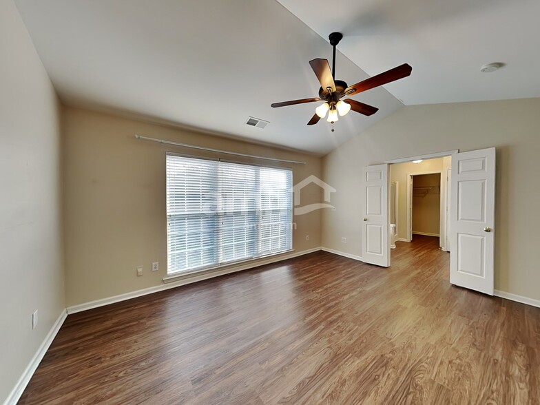 Building Photo - 8933 Coppermine Ln
