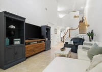 Building Photo - 1945 Bridgepointe Cir