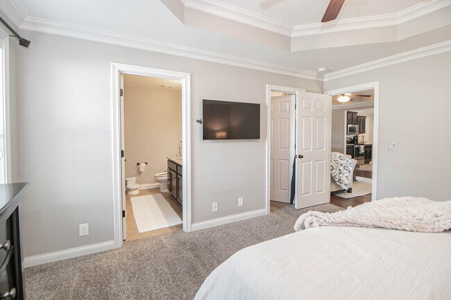 Building Photo - 1088 Jon Dr