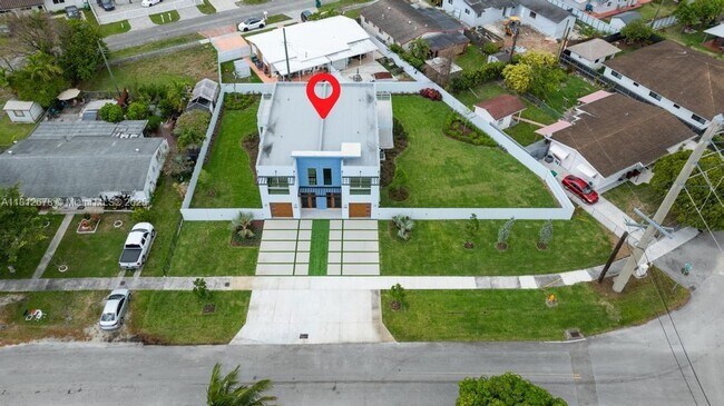 Building Photo - 320 Florida Blvd