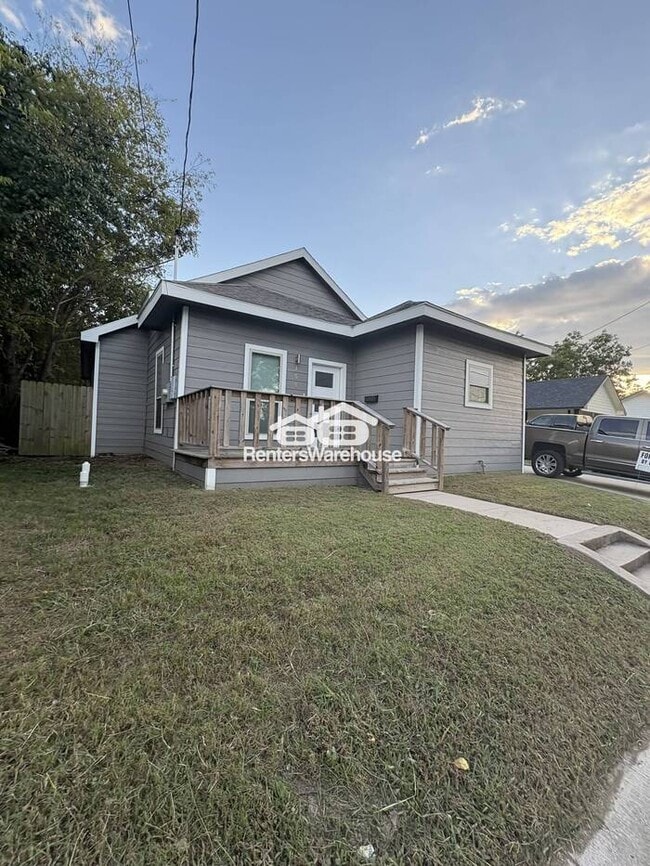 Building Photo - New 3 bed 2 bath Home in the Heart of Gree...