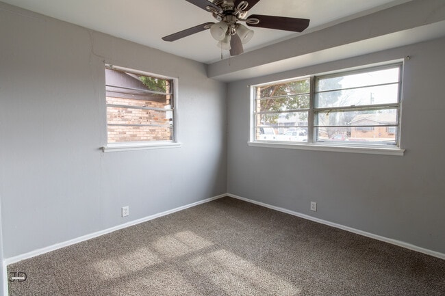 Building Photo - 1808 Las Cruces Ln