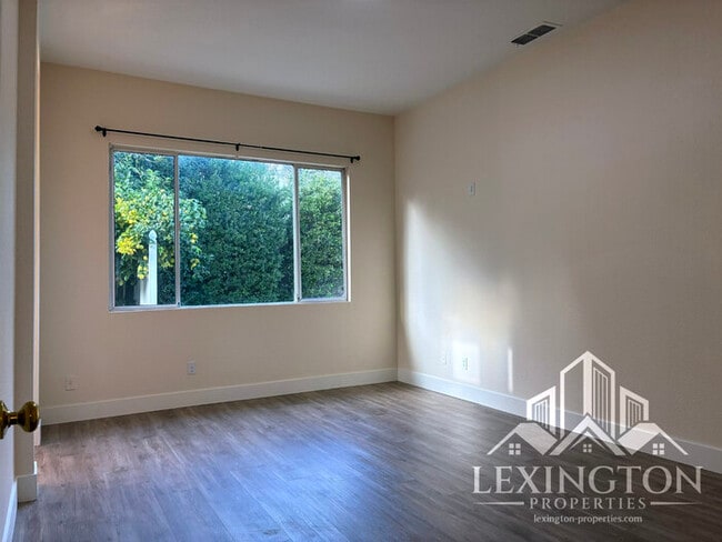 Building Photo - Beautifully updated, 3BD/2BA+office, Home in Rocklin – off Stanford Ranch Rd. near Willard Park