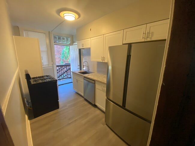 Building Photo - 1497 Coutant Ave