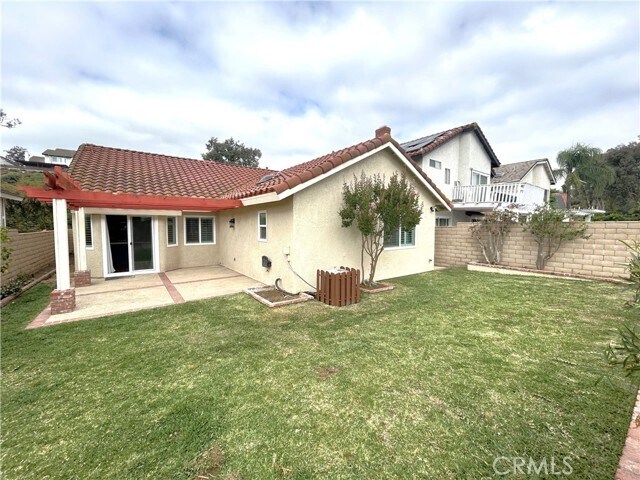 Building Photo - 3130 Oakcrest Dr